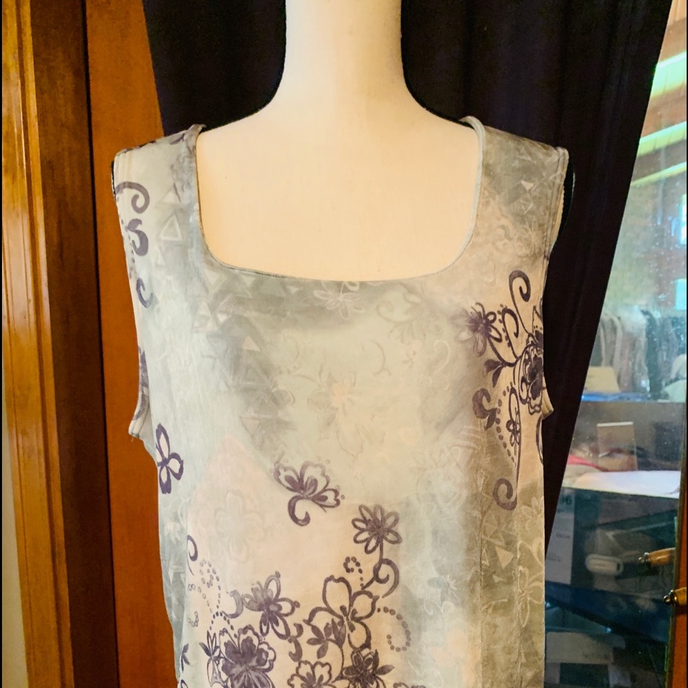 Sleeveless top